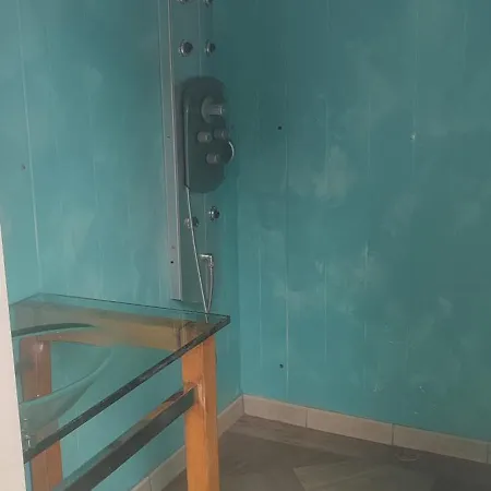 Yourte 20 M2 Dans Ecolieux En Cours * Ponteilla